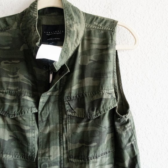 Sanctuary Camouflage Green Vest Medium - Picture 7 of 7